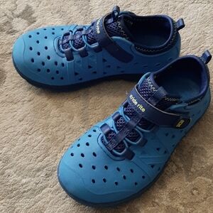 Stride Rite Made 2 Play Toddler Boy's Phibian Blue Water Shoes, Size 11 M